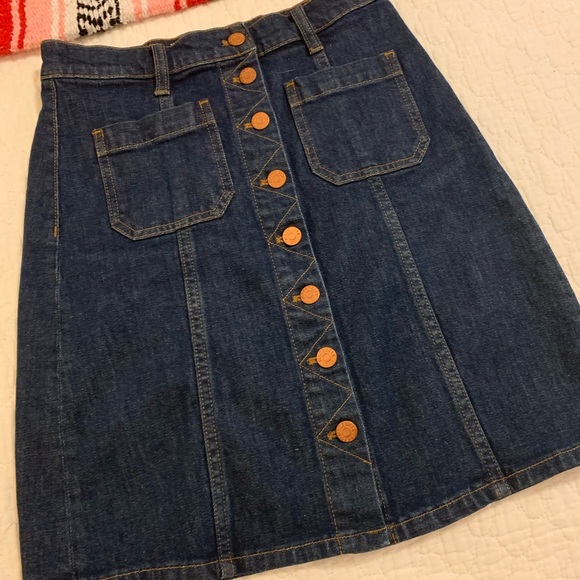 Madewell Button Front Denim Mini Skirt - Picture 4 of 6